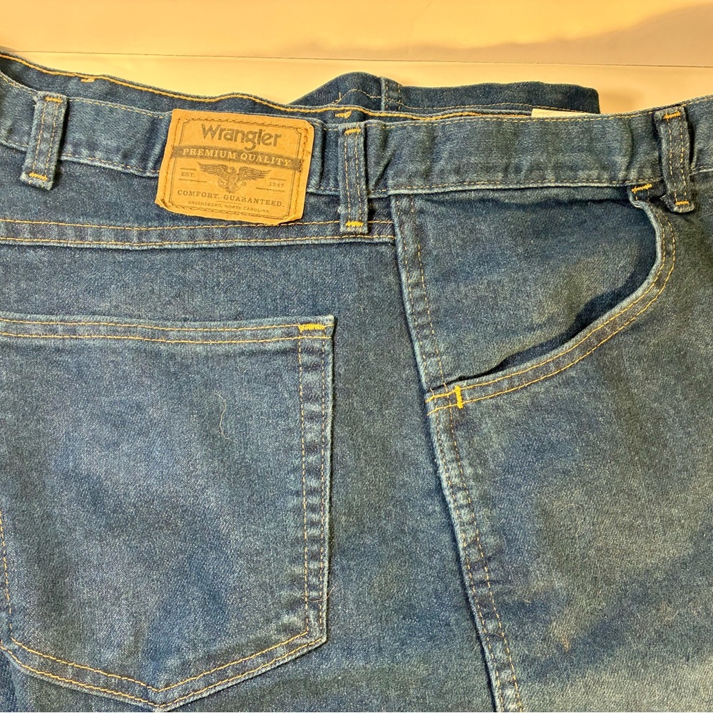 Wrangler Premium Quality Blue Jeans 42”x29”
